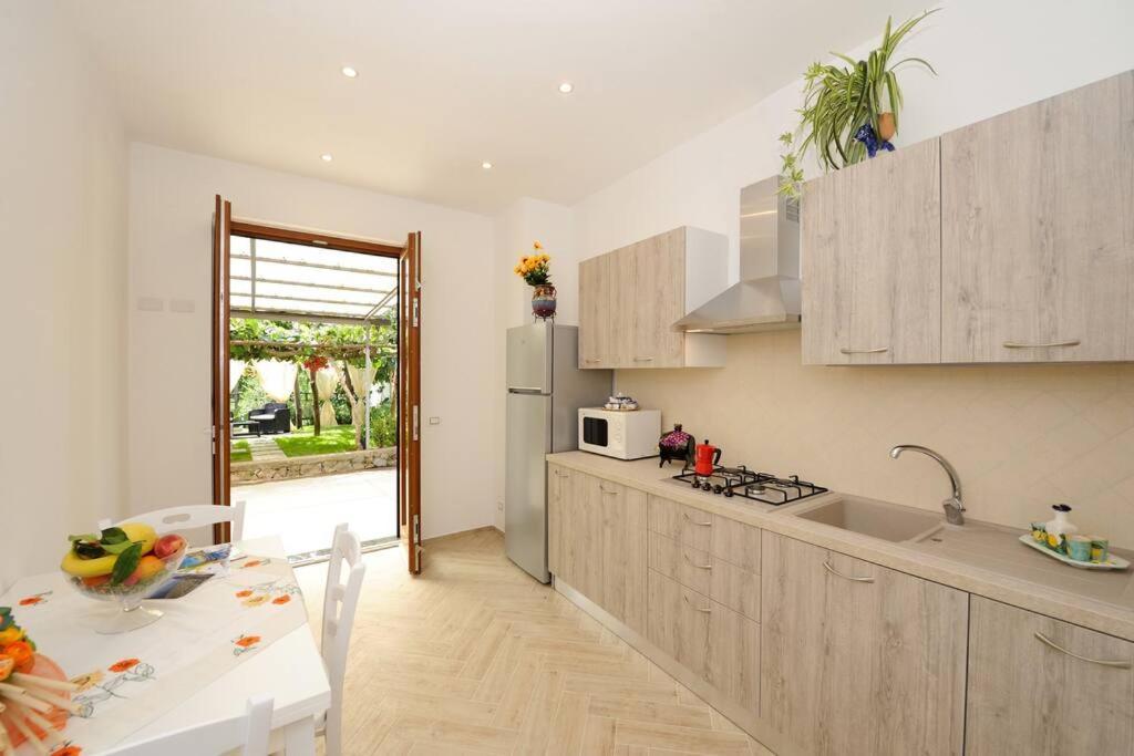 Mon Reve 2 Apartment Pianillo Bagian luar foto