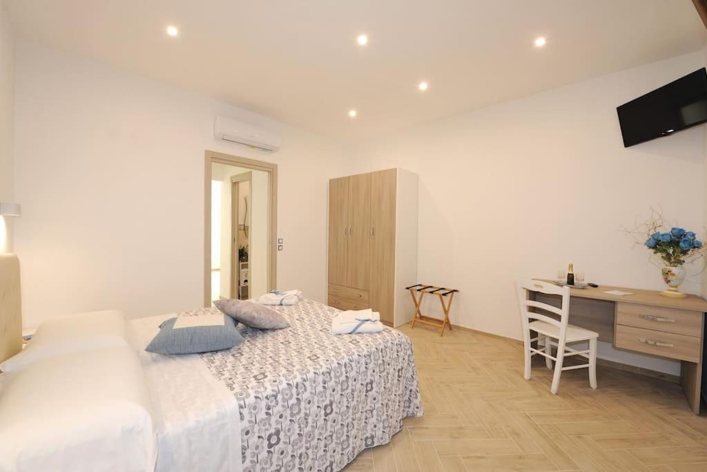 Mon Reve 2 Apartment Pianillo Bagian luar foto