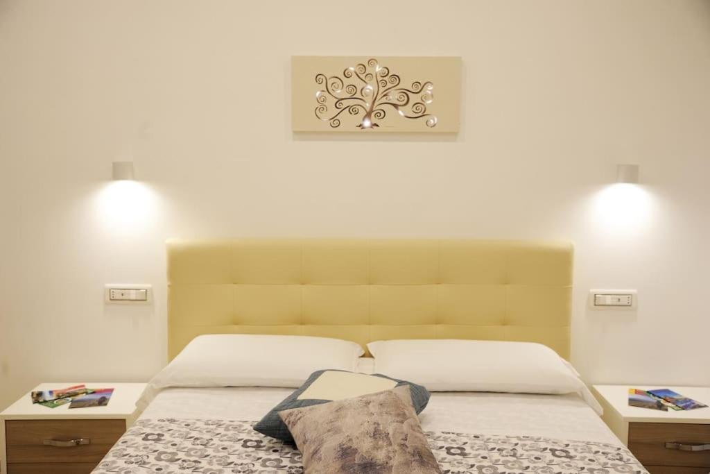 Mon Reve 2 Apartment Pianillo Bagian luar foto